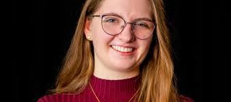 Alexandra Jahnke's Instagram, Twitter & Facebook