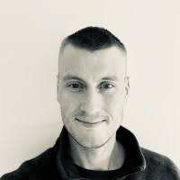 90+ perfiles de «Bader»