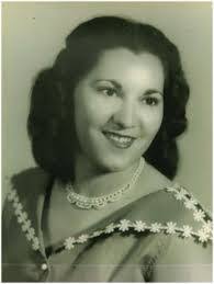 Martha Flora's Instagram, Twitter & Facebook