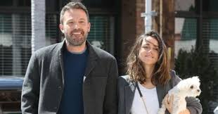 Ben affleck and ana de armas taking his kids seraphina and samuel to walk the dogs in los angeles on nov. Ben Affleck Siap Boyong Ana De Armas Ke Rumah Mewah Seharga Rp298 Miliar Okezone Celebrity