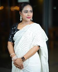 sharee #black #white