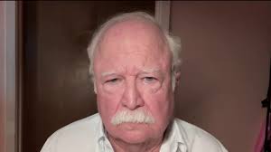 Michael Vickers wants VP Harris to see what's happening