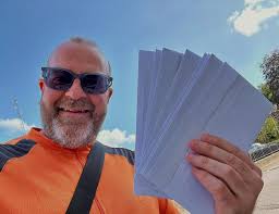 A beautiful day spent cycling around my ward delivering letters of welcome  to new residents. #bristol #brislington #brislingtonwest  #brislingtonlibdems #andrew4brislingtonwest #working4you