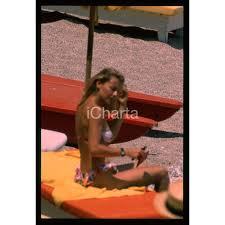 View 1 daniela poggi picture ». 35mm Vintage Slide 1990ca Costume Daniela Poggi Paparazzata In Bikini 13