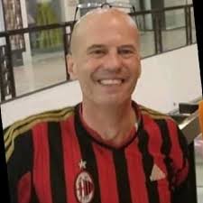 Elon Musk texts with Larry Ellison