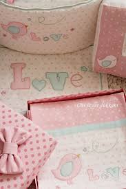 leyla bebegin nevresim takimi yatak yan korumasi ve harf seklinde ki yastigi accesorios