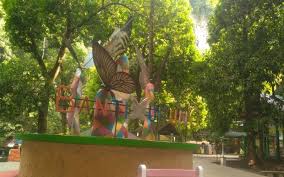 Menara bca, grand indonesia lt. Wisata Alam Bantimurung Maros Ditutup Sementara