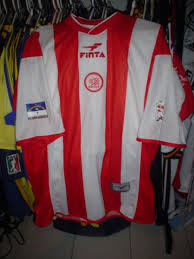 Clube náutico capibaribe, also known as náutico, is a brazilian sports club, including a professional football team, in recife, pernambuco. Nautico Home Camisa De Futebol 2001 2002