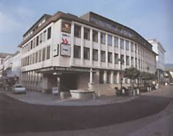 Sehen sie sich für zusätzliche informationen auch die blöcke verkaufsoffener abend und verkaufsoffener sonntag an. Umbau Bankfiliale Lorrach Firmengruppe Krebs