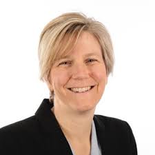 I️ am happy to say that I️ have accepted an offer with Deloitte for my  first full time position post graduate school. I️ will be working in their  Boston Tax office and