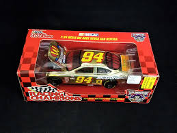 50th anniversary nascar limited edition 1998 #28 kenny irwin texaco car bank. 1998 Racing Champions Gold 1 24 94 Bill Elliott Mcdonalds Nascar 50th Anniv Heroes Sports Cards