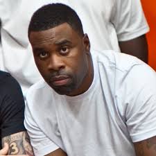 Bernard Bowen's Instagram, Twitter & Facebook