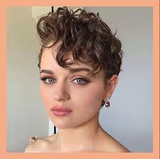 From mia farrow to zoe kravitz, here's. 21 Curly Pixie Cuts You Need To Try In 2021 Short Curly Haircut Ideas