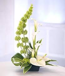 #1 bunga segar merimbun sebagai tilam barang hantaran. Haruman Itu Membawa Debar Di Dada Impiana