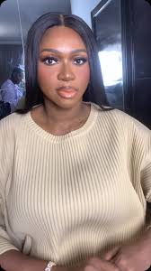 KAROMZ SIGNATURE/makeup artist in Lagos