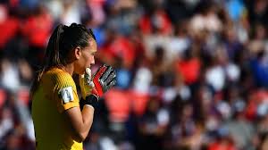 La chilena endler es considerada una de las mejores guardametas del mundo. Le Hicieron Tres Goles Pero Fue Elegida La Figura Del Partido El Insolito Caso De Christiane Endler La Arquera De Chile Infobae