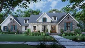 It is especially reminiscent of the mediterranean house with its shallow, sloping tile roof and verandas. Farmhouse Plans Country Ranch Style Home Designs