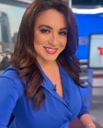 Dunia Elvir's Instagram, Twitter & Facebook