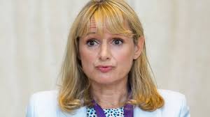 Chief medical officer advises people to stay at home if they have Covid-19  symptoms this Christmas