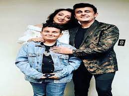 He was born on july 30, 1973 at faridabad, haryana, india. Sonu Nigam Dubai Has Become My Second Home Now Hindi Movie News Times Of India