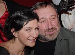 Alle weiteren informationen findest du im haupteintrag drozd. Corka Drozdy Rozbierala Sie W Sieci Teraz Przesadzila Mocne Zdjecie Super Express Wiadomosci Polityka Sport