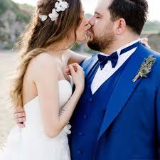 Ünlü komedyen eser yenenler ile türkiye güzeli berfu yenenler, haziran 2019'da nikah masasına çift, aynı yıl ekim ayında ilk çocukları kuzey'i kucaklarına almıştı. Berfu Yenenler Den Eser Yenenler E Sana Fazla Asigim