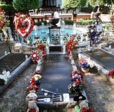April 1912 in pontotoc county, mississippi, usa geboren. Elvis Presley Die Fetten Jahre Sind Ganz Fein Welt