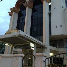 Bank islam was established primarily to assist the financial needs of the country's muslim population, and extended its services to the broader population. Bank Islam Ipoh Perak