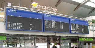 #dtmairportlife wegen der umbaumaßnahmen der gepäckanlagen hat der schalter für sperrgepäck. Flughafen Dortmund Abflug Dtm Flightradars24 De