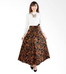 Tutorial bikin baju simpel dari kain sinjang. 150 Model Baju Batik Wanita Modern Terbaru 2020