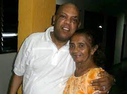 El joe arroyo dijo mil veces que rebelión fue el himno de su canto, que fue su obra definitiva y que fue una inspiración que estuvo en su cabeza, por años, antes de aterrizarla en un estudio de. De Las Madres Del Joe Murio Acela No Aida Alvaro Jose Arroyo El Universal Cartagena El Universal Cartagena