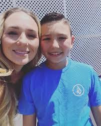 Elisa Carrozza's Instagram, Twitter & Facebook