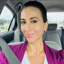 Mia Vinson's Instagram, Twitter & Facebook