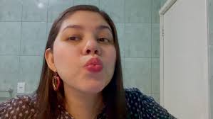 Kisses from Brazil 🇧🇷 #honeyslifeinbrazil #kisses #brazil #jordanian  #brasil #lifeinbrazil #pinay #kissme