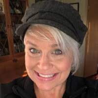 Lisa Wareham's Instagram, Twitter & Facebook