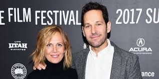 Paul rudd and his wife, julie yaeger rudd, appear on the red carpet at the 2019 vanity fair oscar party. Paul Rudd Makes Rare Public Appearance With Wife Julie People Com