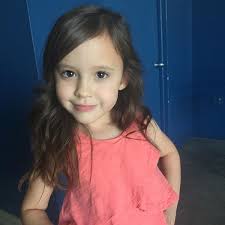 Drew Sadie Gordon 5 ขวบ และ Bella Rose 7 ขวบ  สองจิ๋วที่แต่งหน้าเก่งระดับมืออาชีพ