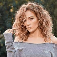 Jennifer lopez celebrates mother's day with her twins and mother: Jennifer Lopez S New Hair Care Collab With Hers Is Here