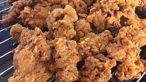 Mar 20, 2018 · jul 18, 2018 tasty gizzards (by ella) i put my gizzards in a pan with a little olive oil, garlic, chicken broth & bay leaves & simmer for about 1 1/2 hours. The Best Crispy Fried Chicken Gizzards Recipe How To Fried Chicken Gizzards Youtube