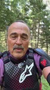 Robert Batta's Instagram, Twitter & Facebook