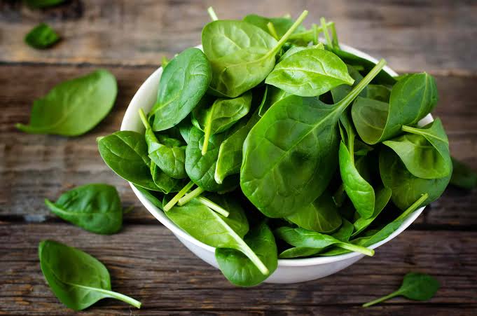 What Eating Spinach May Do for Your Blood Pressure, Eye Health, and More