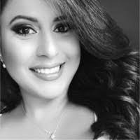 Juliana Pinto's Instagram, Twitter & Facebook