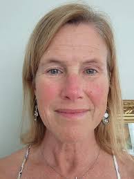 Short haircut for older Ladies