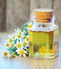 3 Simple Ways To Prepare Chamomile Face Mask At Home Essential Oils For Teething Essential Oils For Hair Chamomile Essential Oil