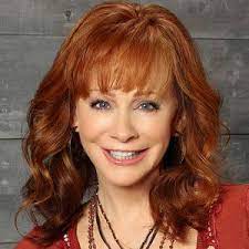 Reba Mcentire News Pictures Videos And More Mediamass Reba Mcentire Best Country Singers Bob Hairstyles