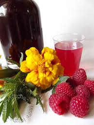 Sirop De Framboises En 2020 Sirop De Framboise Recettes De Sirop Sirop Fait Maison