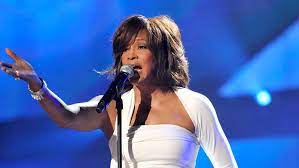 Sony Picks Up Whitney Houston Biopic I Wanna Dance With Somebody Hollywood Reporter