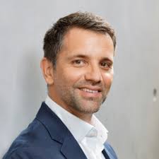 You've seen me in diapers." I said as I shook hands with the older English  gentleman who reached out to me over LinkedIn. An hour before meeting  Bradley Gardner, I saw in