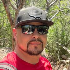 Ramon Olguin's Instagram, Twitter & Facebook