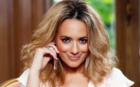 Tenho a consciência de que o teatro me fez bem, porque me ajudou a pensar os meus problemas e última participação de são josé correia no esquadrão do amor. Sao Jose Correia Podera Estar Infetada Com Covid 19 Tvi Suspende Gravacoes Da Nova Novela Nova Gente